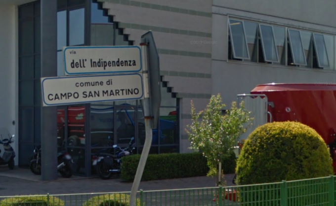 Precipita per sette metri dal tetto su cui sta lavorando, morto operaio 59enne
