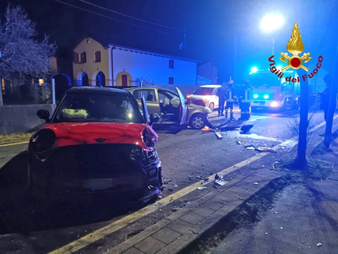 Villanova di Camposampiero: deceduto un uomo e ferita una donna in un frontale