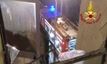 Vigili del fuoco locali e volontari da Borgoricco, per la cucina andata a fuoco