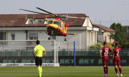 Malore per due tifosi allo stadio Tombolato, 60enne salvato col massaggio cardiaco