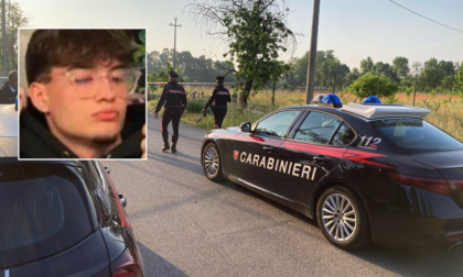 Lorenzo Cristea accoltellato durante una rissa fuori dalla discoteca, nove indagati per la morte del 20enne