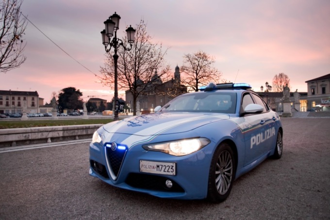 Due arresti per spaccio di hashish, sanzionato un bar in via Ognissanti