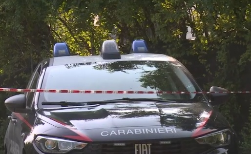Pescato con la droga in tasca nel soggiorno dell’appartamento già sigillato dai Carabinieri