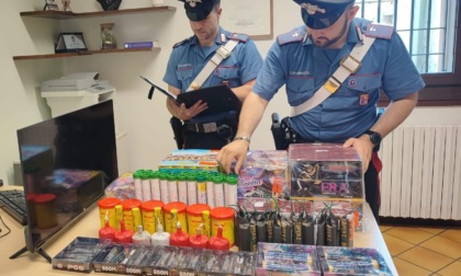 Li denuncia per il furto dell'auto: il giorno dopo per vendetta gli entrano in casa e lo riempiono di botte