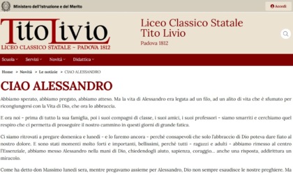 Staccate le macchine dopo l’incidente a Corfù: "Ciao Alessandro, un alito di vita che è sfumato"