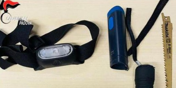 Un arresto ed una denuncia per furti in abitazione
