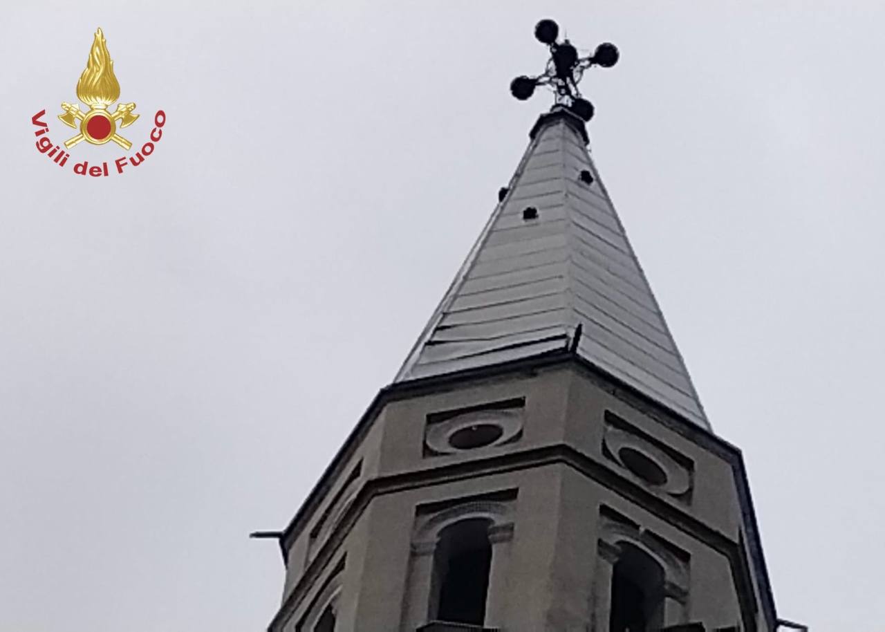 photo_5879938137101290655_y