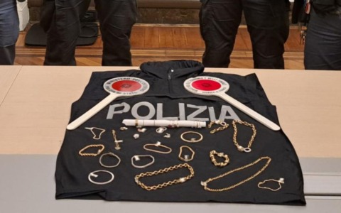 Rapine, truffe e ricettazioni: coniugi (e suocera) sorvegliati speciali. Sequestrati beni immobili e terreni per 380mila euro