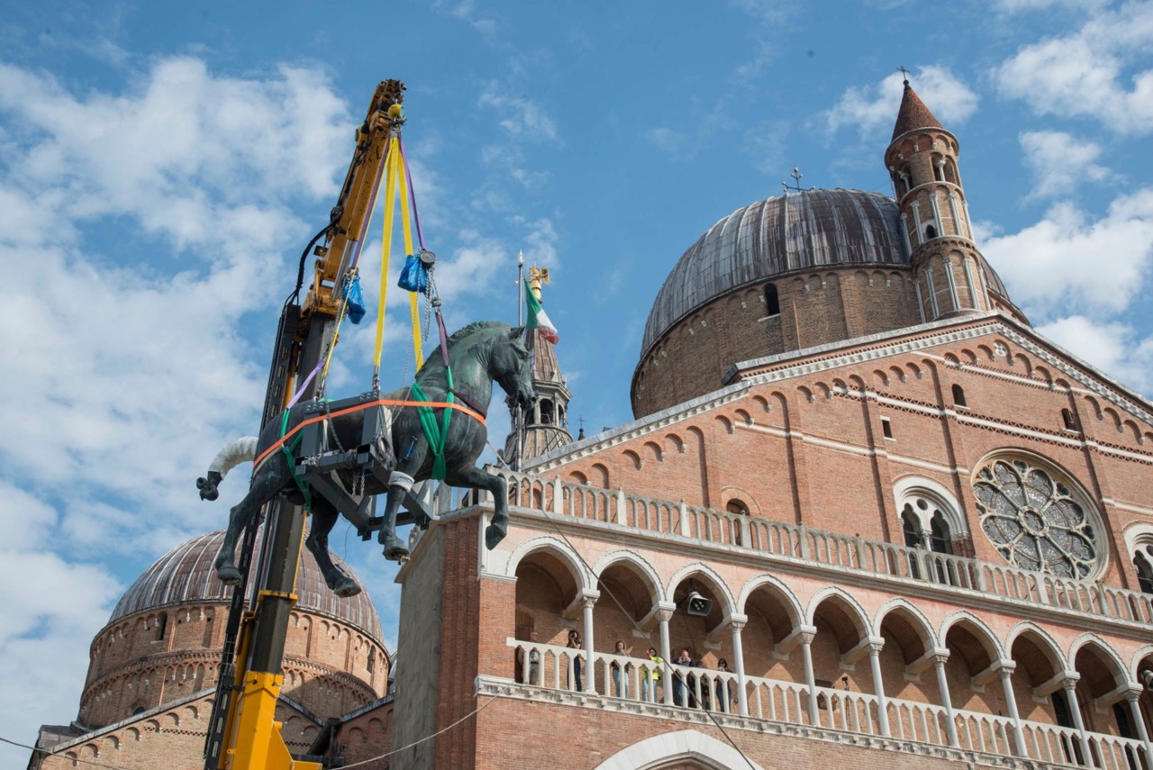 Il Gattamelata di Donatello lascia la Basilica del Santo: l’originale potrebbe non tornare in piazza