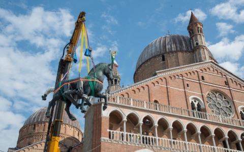 Il Gattamelata di Donatello lascia la Basilica del Santo: l’originale potrebbe non tornare in piazza