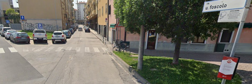 Angolo via Valeri con via Foscolo a Padova