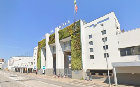 Violenta rissa durante il Pride Village a Padova: scatta il Daspo per nove giovani tra i 19 e i 25 anni