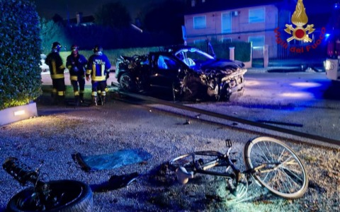 Una persona deceduta ed una gravemente ferita in uno scontro tra quattro auto a Borgoricco