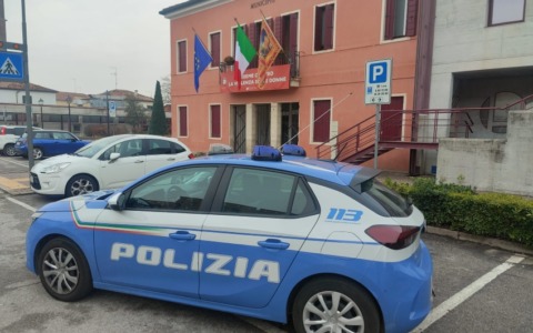 Controlli straordinari a Cadoneghe: la Polizia identifica oltre 50 persone e ispeziona i locali