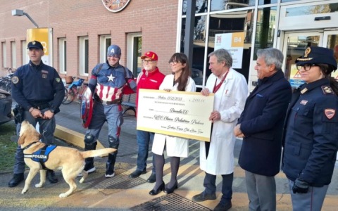 Dalla Polizia di Stato e dal Ferrari Club una donazione al Reparto oncologico