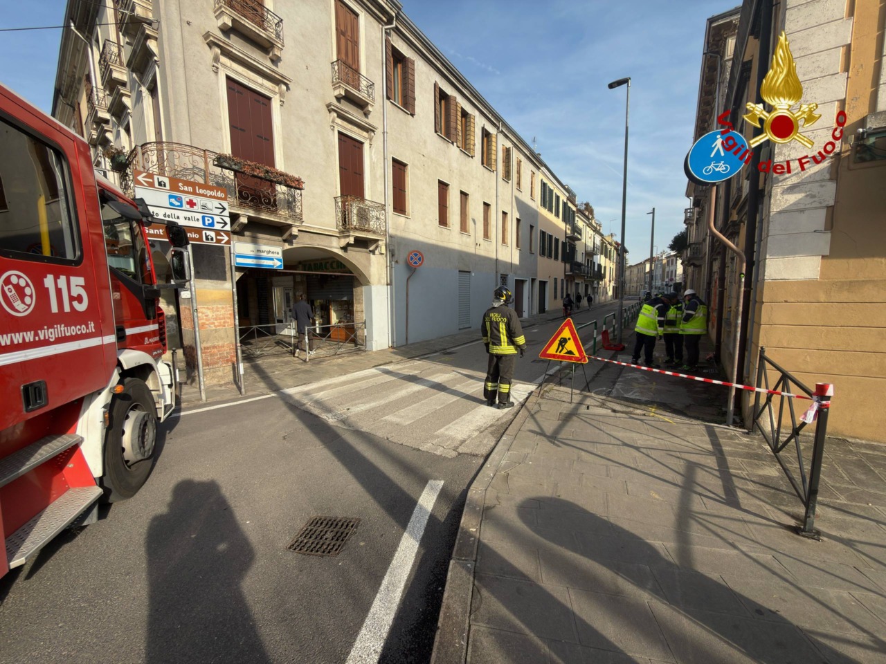 Fuga di gas in strada a Padova: perdita da una tubazione in via Marghera