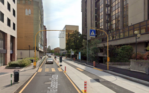 Ventiduenne investita da un autobus in via centro a Padova: è in gravi condizioni