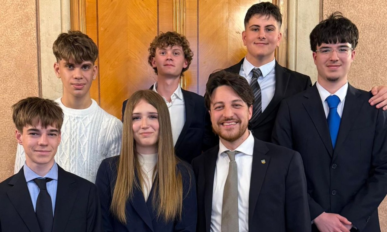 Il presidente Stefani incontra a Venezia i sei giovani padovani che erano rimasti bloccati a Dubai