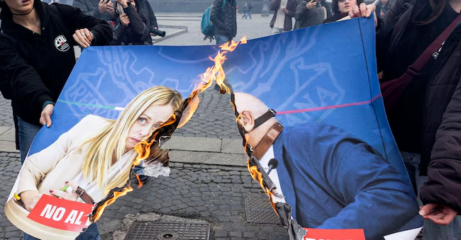 Referendum Giustizia, bruciate foto Meloni e Nordio: nei guai due sospettati arrivati da Padova