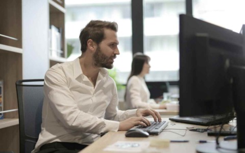 Comunicazione B2B omnicanale: un’esperienza coerente in tutti i punti di contatto